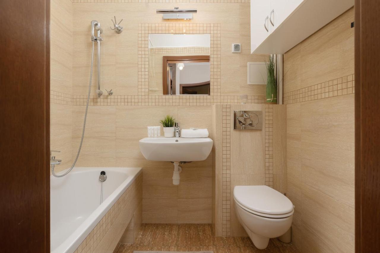 Metro Raclawicka Cozy Studio Apartment By Noclegi Renters Warsawa Bagian luar foto