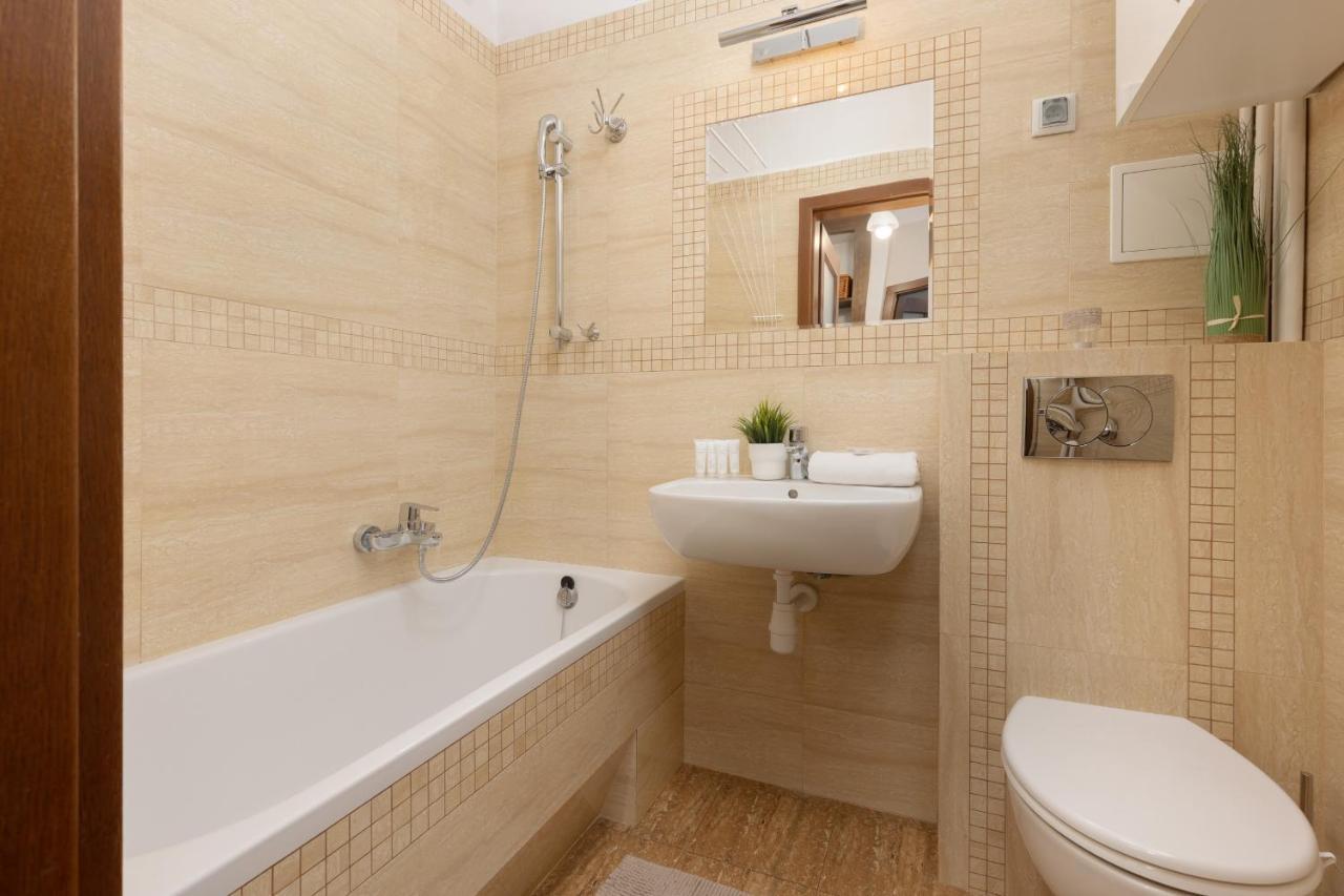 Metro Raclawicka Cozy Studio Apartment By Noclegi Renters Warsawa Bagian luar foto